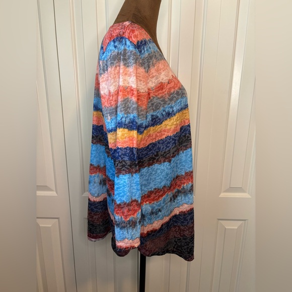 Ruby Rd. Multicolor Wave Pattern Top Size Large - Picture 4 of 8